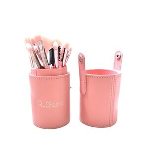 PUR - Signature Travel Essentials 12-Piece Cruelty-Free Brush Set with Cup